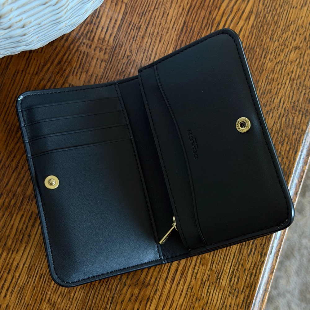 Coach Essential Slim Card Case Black/Brass - Picture 6 of 10